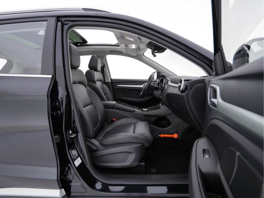 MG ZS EV EV Luxury 45 kWh (INCL-BTW) Aut. *PANO | LEATHER | CCS-FASTLOADER | KEYLESS | NAVI-FULLMAP | ADAP... ActivLease financial lease