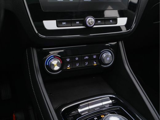 MG ZS EV EV Luxury 45 kWh (INCL-BTW) Aut. *PANO | LEATHER | CCS-FASTLOADER | KEYLESS | NAVI-FULLMAP | ADAP... ActivLease financial lease