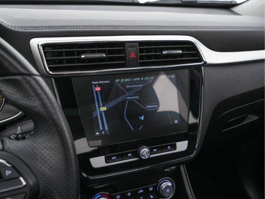 MG ZS EV EV Luxury 45 kWh (INCL-BTW) Aut. *PANO | LEATHER | CCS-FASTLOADER | KEYLESS | NAVI-FULLMAP | ADAP... ActivLease financial lease