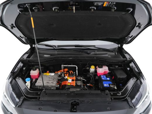 MG ZS EV EV Luxury 45 kWh (INCL-BTW) Aut. *PANO | LEATHER | CCS-FASTLOADER | KEYLESS | NAVI-FULLMAP | ADAP... ActivLease financial lease