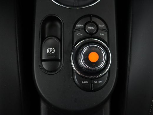 Mini Electric Edition Greenwich 33 kWh | Panoramadak | Stoelverwarming | Carplay | Navigatie | Camera | Full LE... ActivLease financial lease