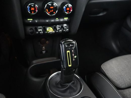 Mini Electric Edition Greenwich 33 kWh | Panoramadak | Stoelverwarming | Carplay | Navigatie | Camera | Full LE... ActivLease financial lease