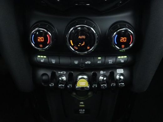 Mini Electric Edition Greenwich 33 kWh | Panoramadak | Stoelverwarming | Carplay | Navigatie | Camera | Full LE... ActivLease financial lease