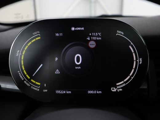 Mini Electric Edition Greenwich 33 kWh | Panoramadak | Stoelverwarming | Carplay | Navigatie | Camera | Full LE... ActivLease financial lease