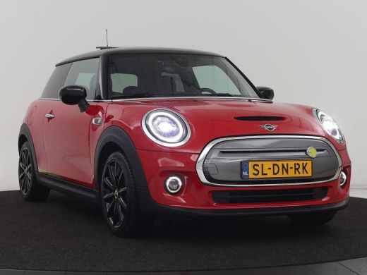 Mini Electric Edition Greenwich 33 kWh | Panoramadak | Stoelverwarming | Carplay | Navigatie | Camera | Full LE... ActivLease financial lease