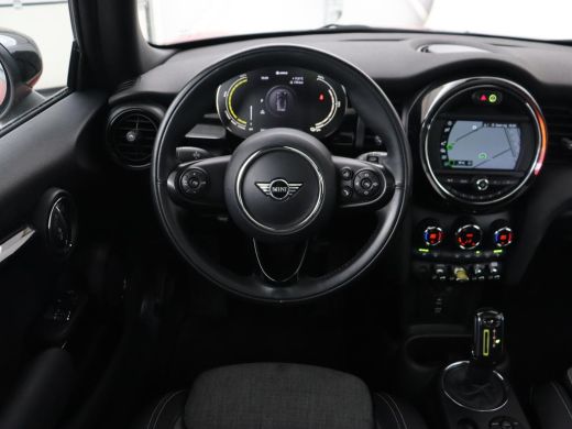 Mini Electric Edition Greenwich 33 kWh | Panoramadak | Stoelverwarming | Carplay | Navigatie | Camera | Full LE... ActivLease financial lease