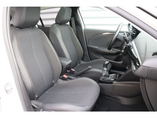 Opel Corsa 1.2 75PK 5-DRS ELEGANCE GS-LINE / NAVI / LEDER / CLIMA / LED / PDC / 17" LMV / UNIEK / CAMERA / P... ActivLease financial lease