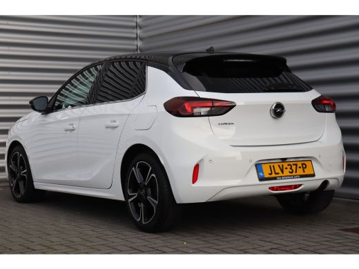 Opel Corsa 1.2 75PK 5-DRS ELEGANCE GS-LINE / NAVI / LEDER / CLIMA / LED / PDC / 17" LMV / UNIEK / CAMERA / P... ActivLease financial lease