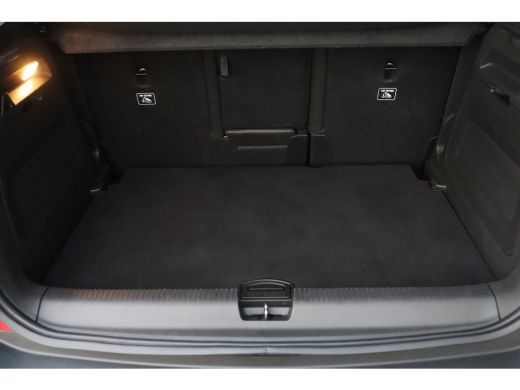 Opel Crossland 1.2 TURBO 110PK ELEGANCE LEVEL 4 / NAVI / LEDER / CLIMA / AGR / 16" LMV / CAMERA / FULL-LED / 1E ... ActivLease financial lease