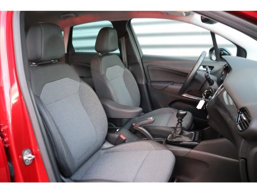 Opel Crossland 1.2 TURBO 110PK ELEGANCE LEVEL 4 / NAVI / LEDER / CLIMA / AGR / 16" LMV / CAMERA / FULL-LED / 1E ... ActivLease financial lease