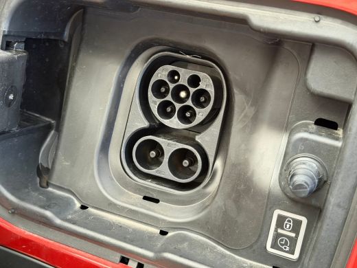 Opel Frontera Electric Edition 44 kWh Stuur & Stoelverwarming | Airco | Cruise | Digitaal Dashboard | 16" Licht... ActivLease financial lease