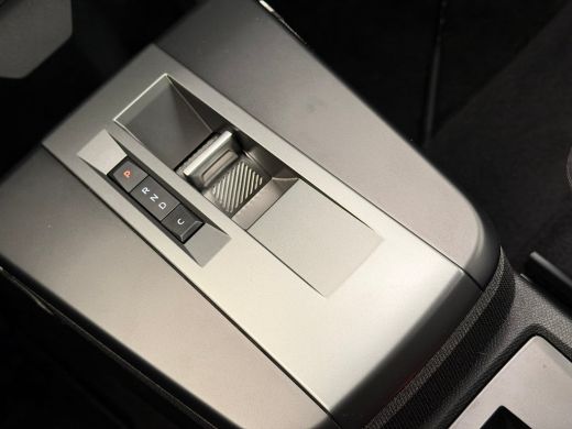 Opel Frontera Electric Edition 44 kWh Stuur & Stoelverwarming | Airco | Cruise | Digitaal Dashboard | 16" Licht... ActivLease financial lease