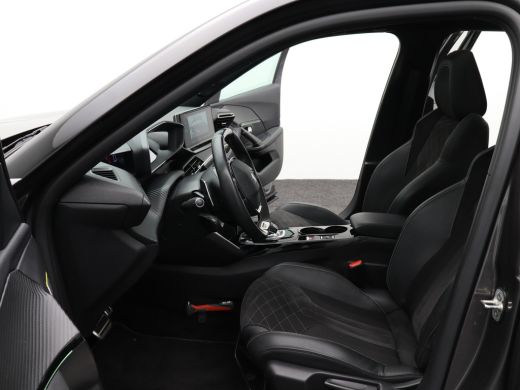 Peugeot 2008 1.2 PureTech GT Pack Automaat | Achteruitrijcamera | Airco (automatisch) | Apple Carplay/Android ... ActivLease financial lease