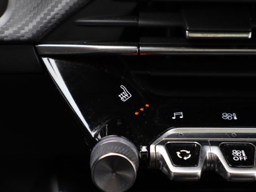 Peugeot 2008 1.2 PureTech GT Pack Automaat | Achteruitrijcamera | Airco (automatisch) | Apple Carplay/Android ... ActivLease financial lease