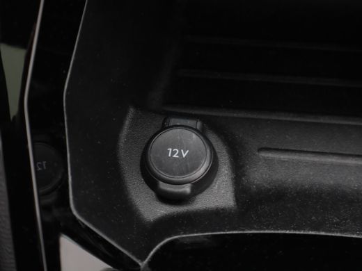 Peugeot 2008 1.2 PureTech GT Pack Automaat | Achteruitrijcamera | Airco (automatisch) | Apple Carplay/Android ... ActivLease financial lease