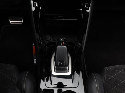 Peugeot 2008 1.2 PureTech GT Pack Automaat | Achteruitrijcamera | Airco (automatisch) | Apple Carplay/Android ... ActivLease financial lease