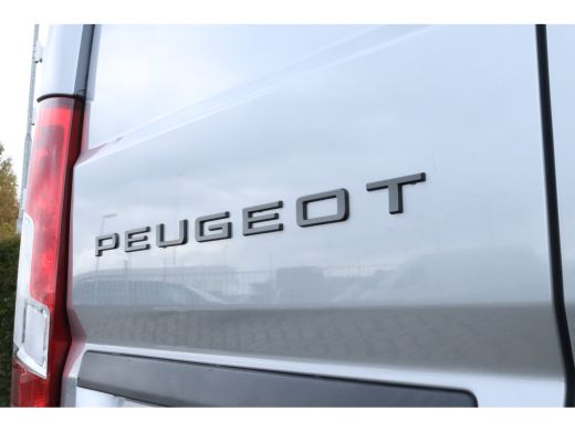 Peugeot Boxer 2.2 BlueHDi 180 S&S L3H2 3.5t | Cruise Control | Grootscherm | Navi | Camera | Climate Control | ... ActivLease financial lease