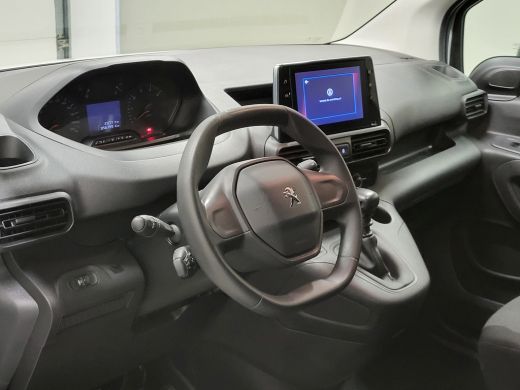 Peugeot Partner 1.2PureTech 110pk Benzine! ActivLease financial lease