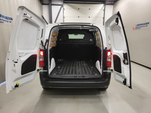 Peugeot Partner 1.2PureTech 110pk Benzine! ActivLease financial lease