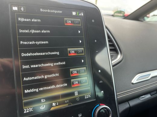 Renault Sc&eacute;nic 1.3 TCe Bose | Automaat | Parkeer Camera | Cruise | Navi ActivLease financial lease