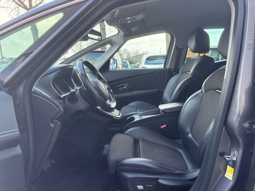 Renault Sc&eacute;nic 1.3 TCe Bose | Automaat | Parkeer Camera | Cruise | Navi ActivLease financial lease