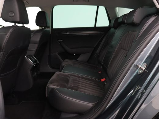 Skoda Superb 1.4 TSI iV Business Edition | Leder/Alcantara | Stoelverwarming | Canton Sound | Memory | Virtual... ActivLease financial lease