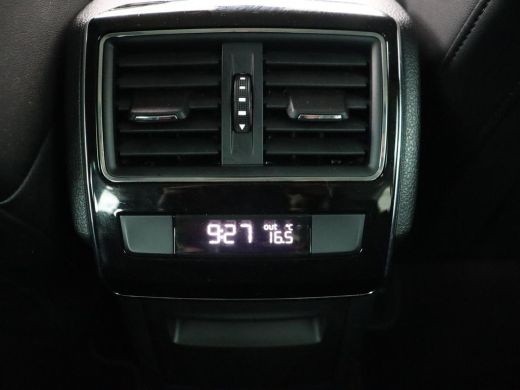 Skoda Superb 1.4 TSI iV Business Edition | Leder/Alcantara | Stoelverwarming | Canton Sound | Memory | Virtual... ActivLease financial lease