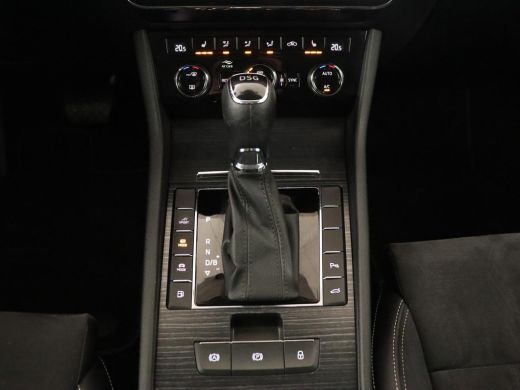 Skoda Superb 1.4 TSI iV Business Edition | Leder/Alcantara | Stoelverwarming | Canton Sound | Memory | Virtual... ActivLease financial lease