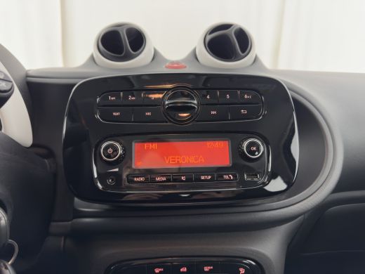 Smart Forfour EQ Essential 18 kWh [ 3-Fase ] {SOH-95%} (INCL.BTW) *FULL-LEATHER | AIRCO | CRUISE | COMFORT-SEAT... ActivLease financial lease