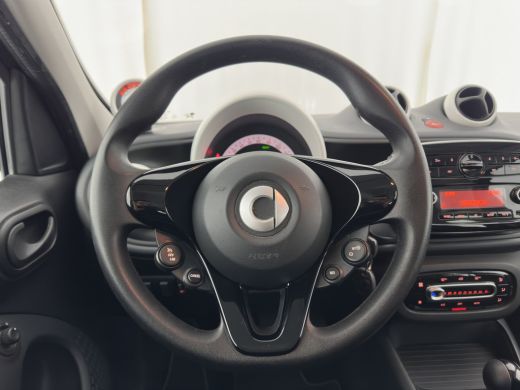 Smart Forfour EQ Essential 18 kWh [ 3-Fase ] {SOH-95%} (INCL.BTW) *FULL-LEATHER | AIRCO | CRUISE | COMFORT-SEAT... ActivLease financial lease