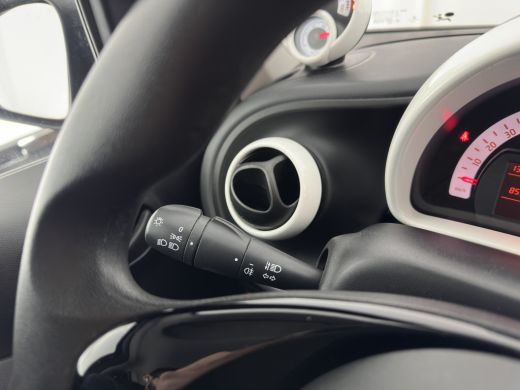 Smart Forfour EQ Essential 18 kWh [ 3-Fase ] {SOH-95%} (INCL.BTW) *FULL-LEATHER | AIRCO | CRUISE | COMFORT-SEAT... ActivLease financial lease