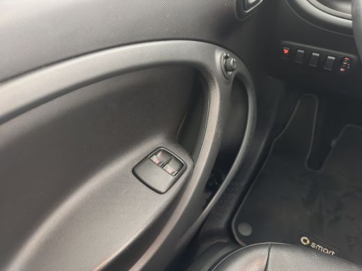 Smart Forfour EQ Essential 18 kWh [ 3-Fase ] {SOH-95%} (INCL.BTW) *FULL-LEATHER | AIRCO | CRUISE | COMFORT-SEAT... ActivLease financial lease