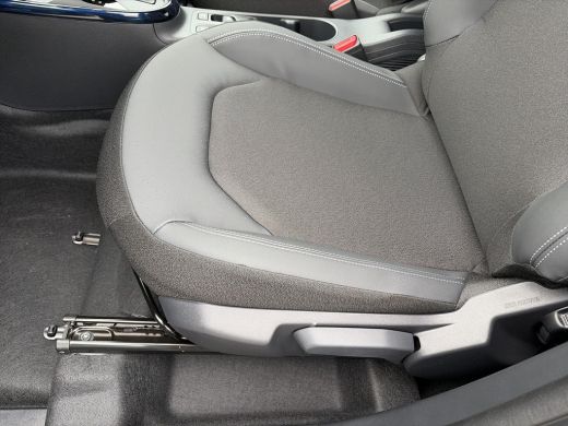 Toyota Aygo Hybrid 115 envy ActivLease financial lease