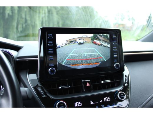 Toyota Corolla 1.8 HYBRID AUT. DYNAMIC NAVI/CAMERA/CARPLAY ActivLease financial lease