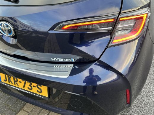 Toyota Corolla 1.8 Hybrid Style ActivLease financial lease