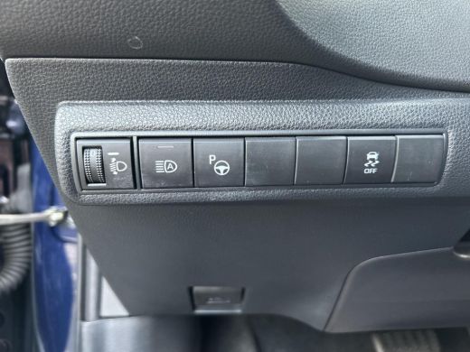 Toyota Corolla 1.8 Hybrid Style ActivLease financial lease