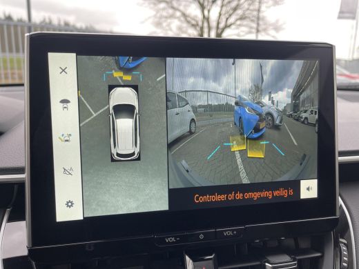 Toyota Corolla Cross Hybrid 180 Executive ActivLease financial lease