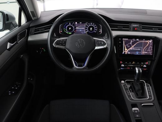 Volkswagen Passat 1.4 TSI PHEV GTE | Stoelverwarming | Virtual Cockpit | Massage | Memory | Carplay | Camera | Matr... ActivLease financial lease