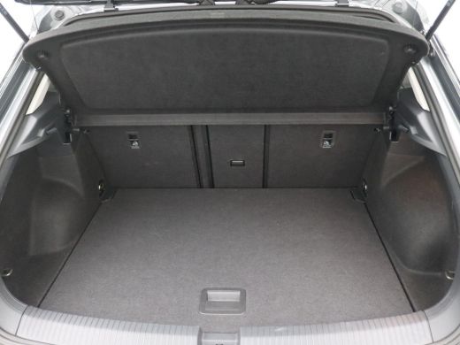 Volkswagen T-Roc 1.0 TSI Edition 115PK Navi, Adaptieve Cruise Controle, Side Assist, PDC voor en achter, Stoelverw... ActivLease financial lease