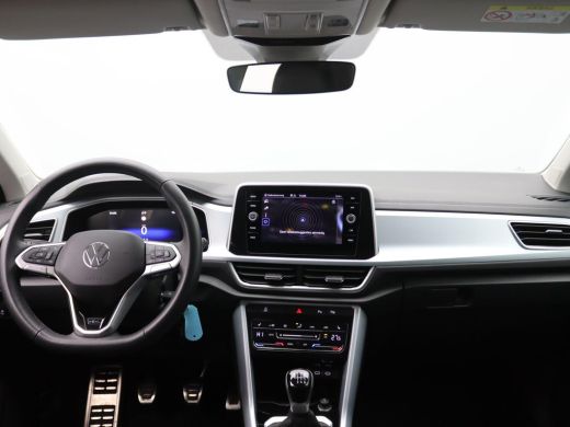 Volkswagen T-Roc 1.0 TSI Edition 115PK Navi, Adaptieve Cruise Controle, Side Assist, PDC voor en achter, Stoelverw... ActivLease financial lease