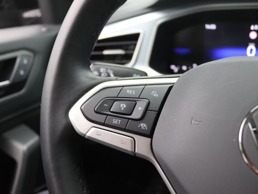 Volkswagen T-Roc 1.0 TSI Edition 115PK Navi, Adaptieve Cruise Controle, Side Assist, PDC voor en achter, Stoelverw... ActivLease financial lease