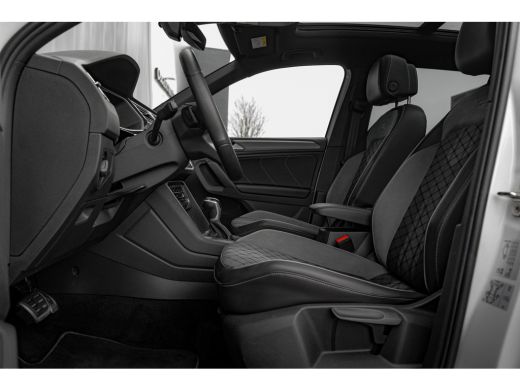 Volkswagen Tiguan 1.4 TSI eHybrid 245pk R-Line | Panoramadak | Trekhaak | 360 Camera | 20" | Stoel & Stuurverwarming ActivLease financial lease