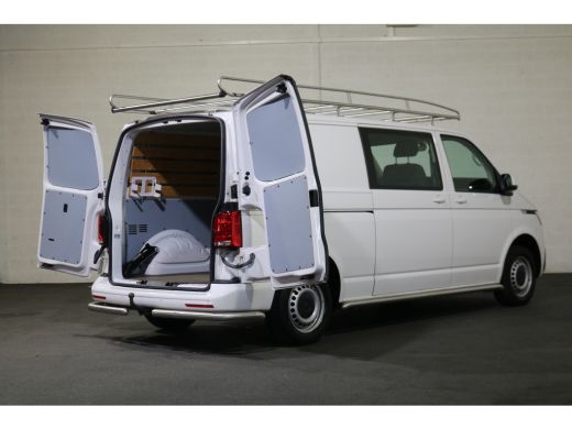 Volkswagen Transporter 2.0 TDI L2 H1 DC 150pk Airco Navigatie Imperiaal ActivLease financial lease