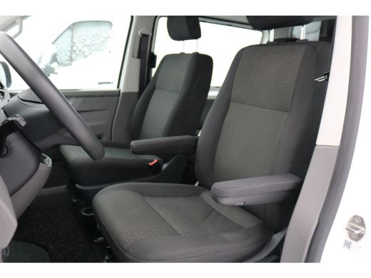 Volkswagen Transporter 2.0 TDI L2 H1 DC 150pk Airco Navigatie Imperiaal ActivLease financial lease