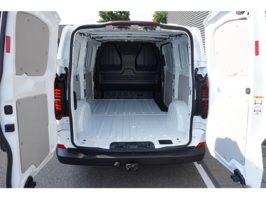 Volkswagen Transporter e-Transporter Life 218 pk, Achterdeuren zonder ruit, Trekhaak, Climatronic, Bijrijdersbank ActivLease financial lease