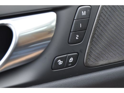 Volvo  V60 2.0 T8 Plug-in hybrid AWD Plus Bright | Premium-Pack | 19" 6-spaaks Glossy Black Diamond Cut | He... ActivLease financial lease