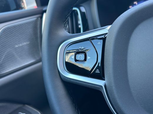 Volvo  V60 2.0 T8 Plug-in hybrid AWD Plus Dark | Premium-Pack | Head-up display | Panoramadak | Rondomzicht ... ActivLease financial lease