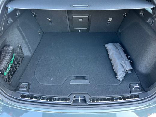 Volvo  V60 2.0 T8 Plug-in hybrid AWD Plus Dark | Premium-Pack | Head-up display | Panoramadak | Rondomzicht ... ActivLease financial lease