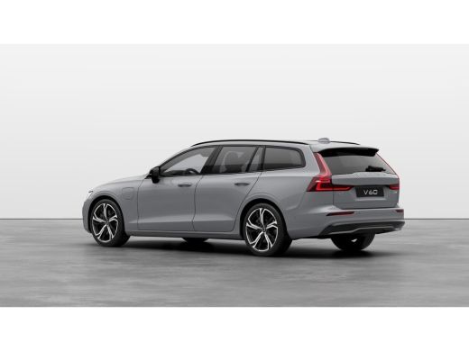 Volvo  V60 2.0 T8 Plug-in hybrid AWD Ultra Dark | Extra getint glas achter | 19" 5-triplespaaks Glossy Black... ActivLease financial lease