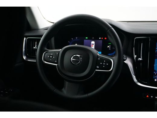 Volvo  V60 T6 Plug-in hybrid AWD Core Bright | SoH 100% | Achterbank verwarmd | Achteruitrijcamera | Apple C... ActivLease financial lease